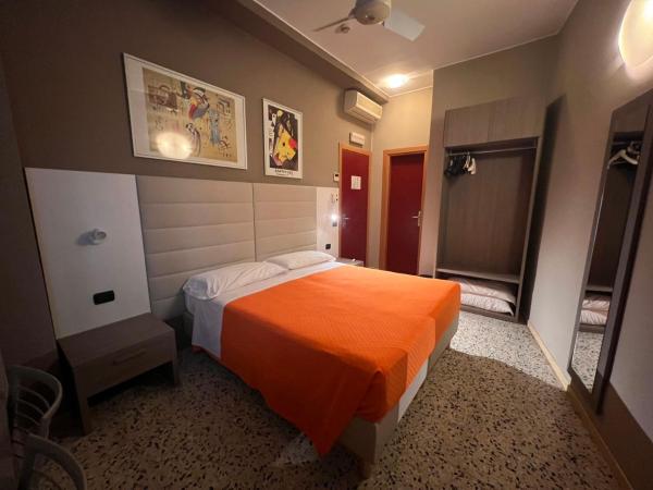 Hotel Parma : photo 1 de la chambre chambre double