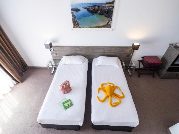 Golden Tulip La Baule : photo 4 de la chambre suite familiale