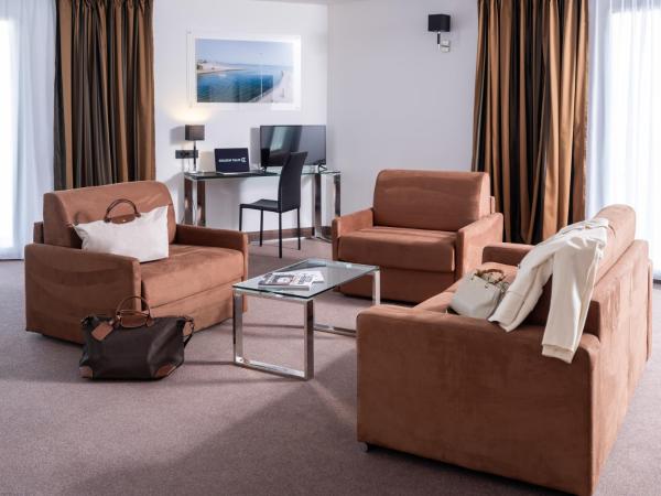 Golden Tulip La Baule : photo 2 de la chambre suite prestige 