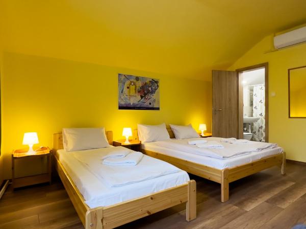 Írisz Panzió : photo 3 de la chambre chambre triple