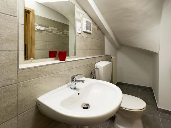 Írisz Panzió : photo 6 de la chambre chambre simple standard