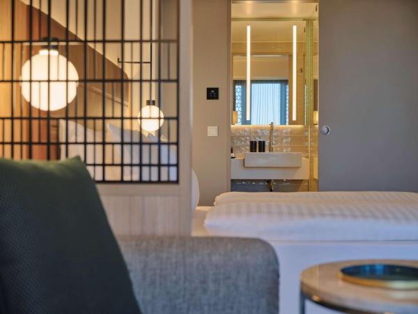 Adina Apartment Hotel Munich : photo 7 de la chambre studio avec balcon