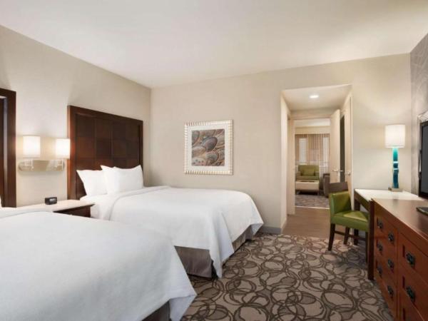 Embassy Suites San Antonio Airport : photo 1 de la chambre suite avec 2 lits doubles - non-fumeurs