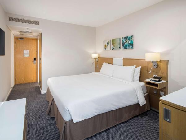 Hilton Garden Inn Bristol City Centre : photo 1 de la chambre chambre lit king-size