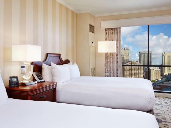 Hilton New Orleans Riverside : photo 1 de la chambre chambre avec 2 lits queen-size - vue sur ville