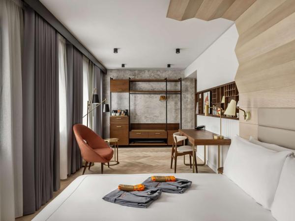 Canopy by Hilton London City : photo 5 de la chambre suite junior lit king-size - accessible aux personnes à mobilité réduite