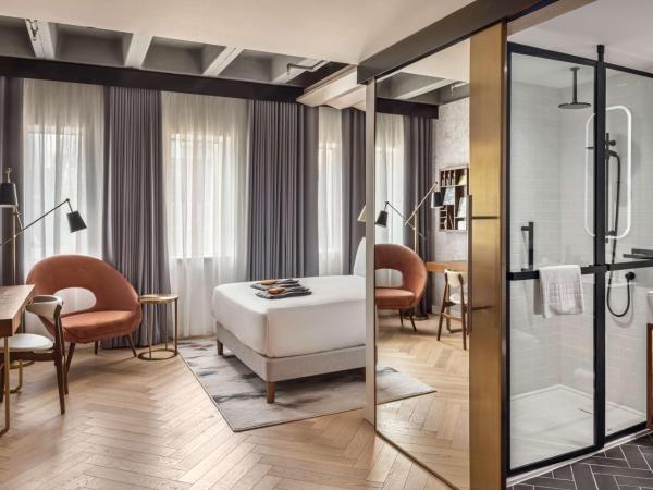 Canopy by Hilton London City : photo 2 de la chambre chambre lit queen-size