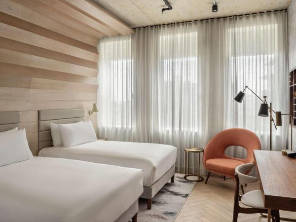 Canopy by Hilton London City : photo 5 de la chambre chambre lits jumeaux