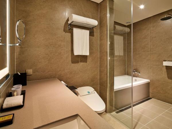 Hilton Garden Inn Seoul Gangnam : photo 4 de la chambre chambre lit king-size deluxe