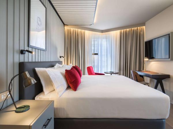Canopy by Hilton Madrid Castellana : photo 3 de la chambre chambre lit king-size