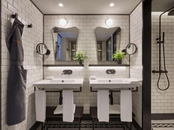 Canopy by Hilton Madrid Castellana : photo 4 de la chambre suite 1 chambre lit king-size