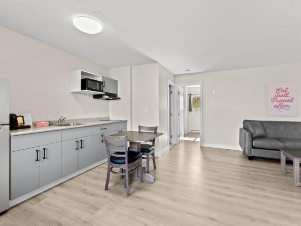 The Vista Inn : photo 2 de la chambre suite lit king-size