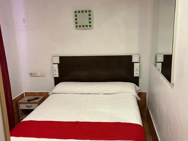 Hostal Las Vegas : photo 1 de la chambre chambre double