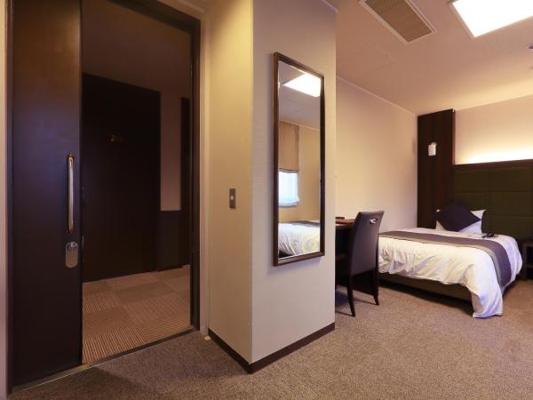 Hotel Binario Saga Arashiyama : photo 2 de la chambre chambre lits jumeaux pour personnes à mobilité réduite