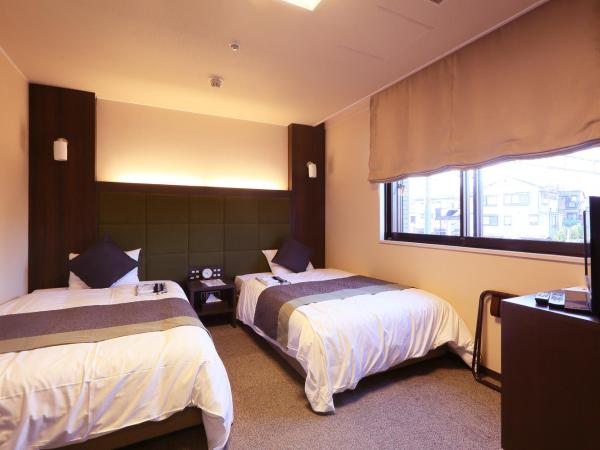 Hotel Binario Saga Arashiyama : photo 1 de la chambre chambre lits jumeaux pour personnes à mobilité réduite