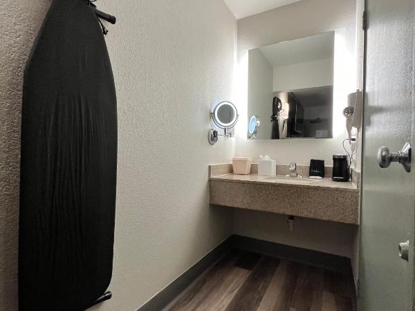 Quality Inn Elk Grove-Sacramento : photo 3 de la chambre chambre double - non-fumeurs