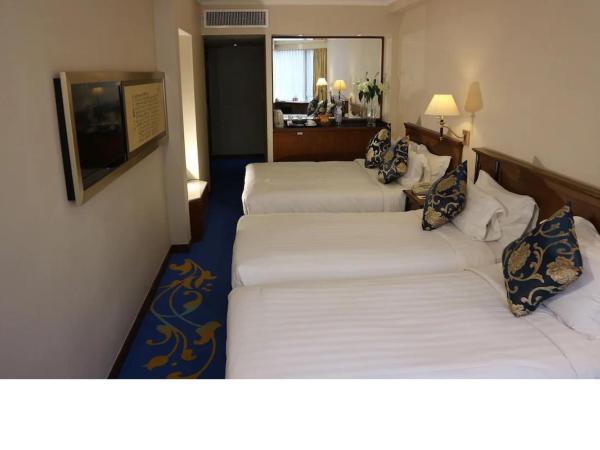 The Kimberley Hotel : photo 6 de la chambre non smoking - city view family room with three single bed
