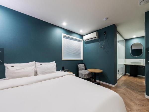 Jamsil Tomgi Hotel : photo 3 de la chambre chambre double standard