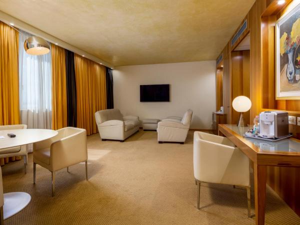 Crowne Plaza Padova, an IHG Hotel : photo 6 de la chambre suite lit king-size