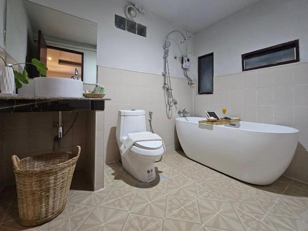 Lanta Nice Beach Resort - SHA Extra Plus : photo 10 de la chambre chambre double de luxe avec accès à la plage