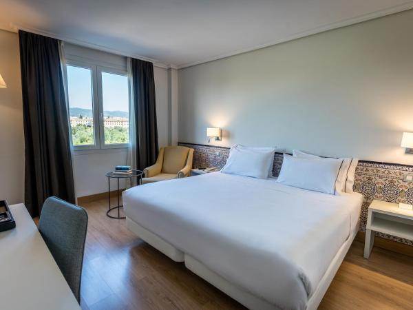 Hesperia Córdoba : photo 1 de la chambre chambre double ou lits jumeaux standard avec vue