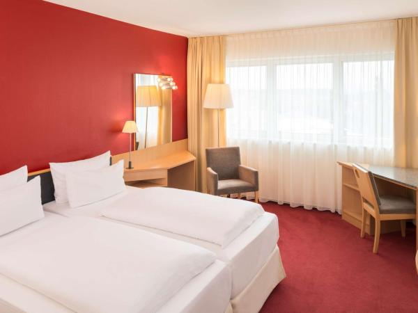 NH Dresden Neustadt : photo 1 de la chambre chambre familiale (2 adultes et 2 enfants)