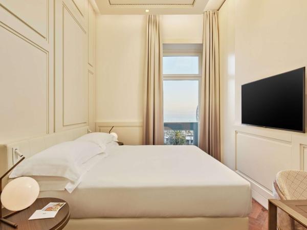 The Britannique Hotel Naples, Curio Collection By Hilton : photo 7 de la chambre suite 1 chambre