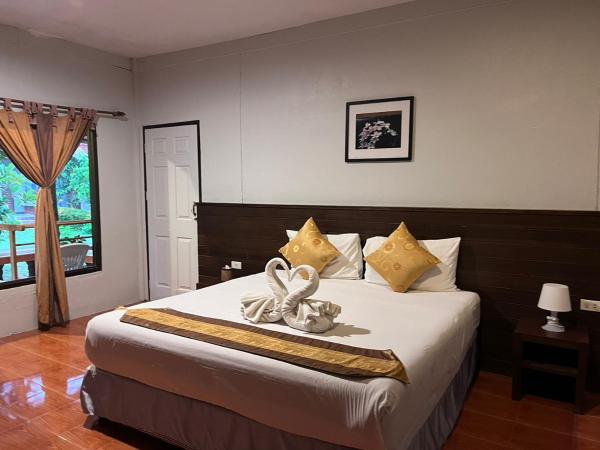 Lanta Nice Beach Resort - SHA Extra Plus : photo 8 de la chambre chambre double ou lits jumeaux standard