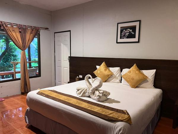 Lanta Nice Beach Resort - SHA Extra Plus : photo 2 de la chambre chambre double ou lits jumeaux standard