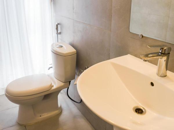 Bloom Hotel - Magarpatta : photo 9 de la chambre chambre lit king-size standard