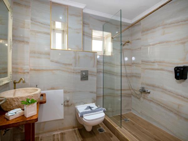 Bozzali Deluxe Hotel : photo 9 de la chambre chambre triple Économique