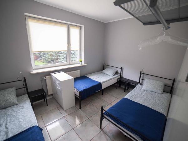 Pokoje Jaśminowa : photo 1 de la chambre chambre triple basique avec salle de bains commune