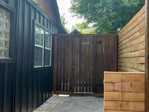 Morse Cottage : photo 10 de la chambre chambre double avec salle de bains privative