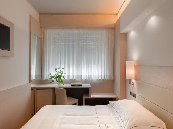 Hotel Ariston : photo 7 de la chambre chambre double