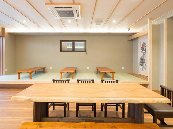 Ryokan Hostel Gion : photo 4 de la chambre chambre quadruple avec salle de bains