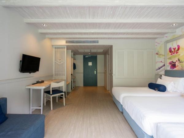 Hotel Tide Phuket Beach Front : photo 3 de la chambre chambre triple deluxe
