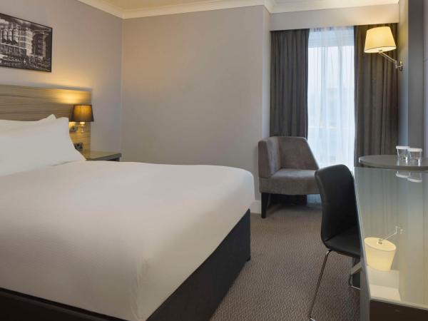DoubleTree by Hilton Bristol City Centre : photo 2 de la chambre chambre lit queen-size 