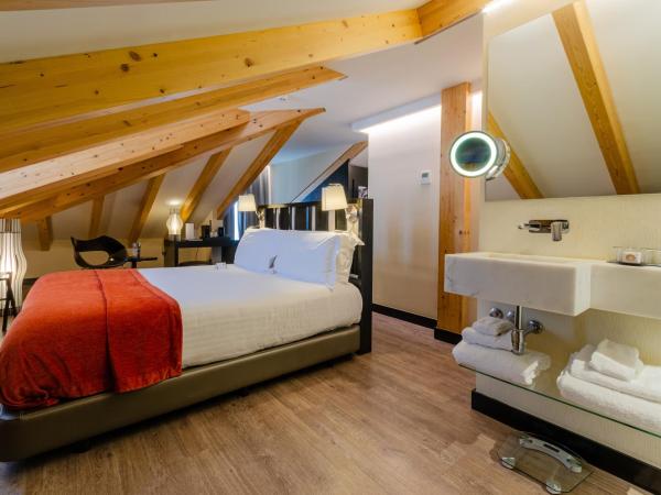 Hotel Santa Justa : photo 7 de la chambre chambre double confort avec vue sur rue