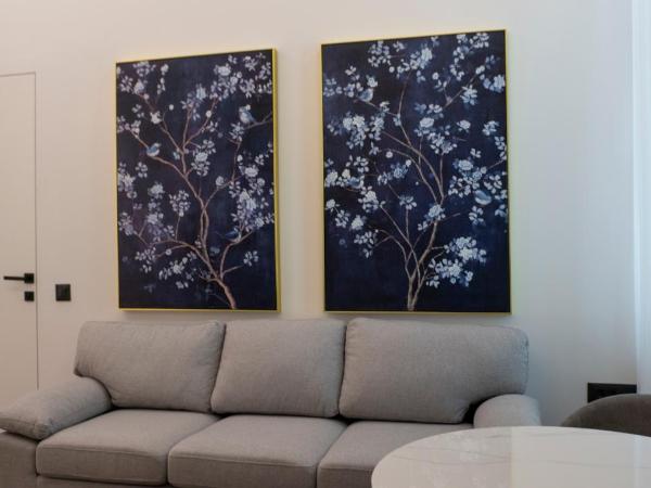 Jensen Luxury Suites : photo 9 de la chambre suite deluxe avec baignoire spa