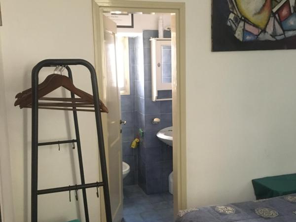 LA CASA DELL'ATTORE : photo 3 de la chambre chambre double avec salle de bains privative
