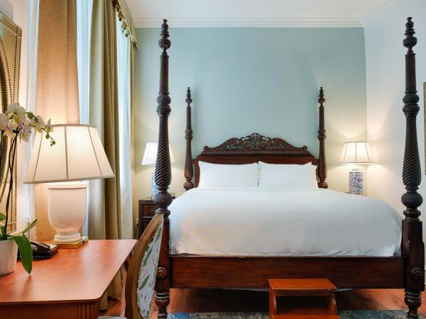 voco St James Hotel, an IHG hotel : photo 1 de la chambre suite lit king-size