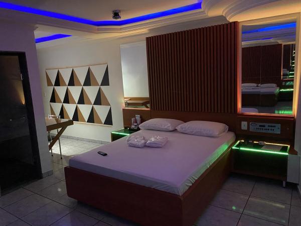 MOTEL 2000 : photo 4 de la chambre suite deluxe