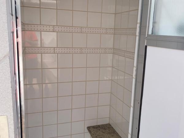 MOTEL 2000 : photo 9 de la chambre suite avec piscine privée