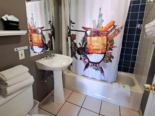 Buffalo Lodge Bicycle Resort - Amazing access to local trails & the Garden : photo 6 de la chambre suite double standard