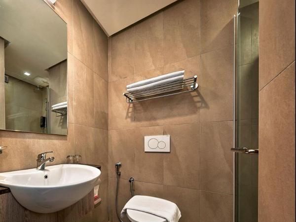 Cititel Express Penang : photo 5 de la chambre chambre standard lit queen-size