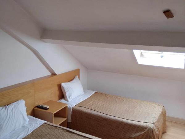 Internacional : photo 2 de la chambre chambre lits jumeaux mansardée Économique