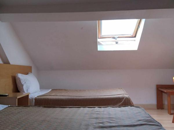 Internacional : photo 7 de la chambre chambre lits jumeaux mansardée Économique