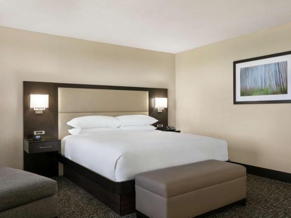 Hilton Orlando/Altamonte Springs : photo 1 de la chambre chambre lit king-size