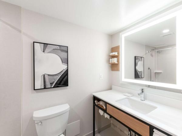 Hilton Garden Inn Toronto Airport : photo 3 de la chambre chambre avec 2 grands lits queen-size