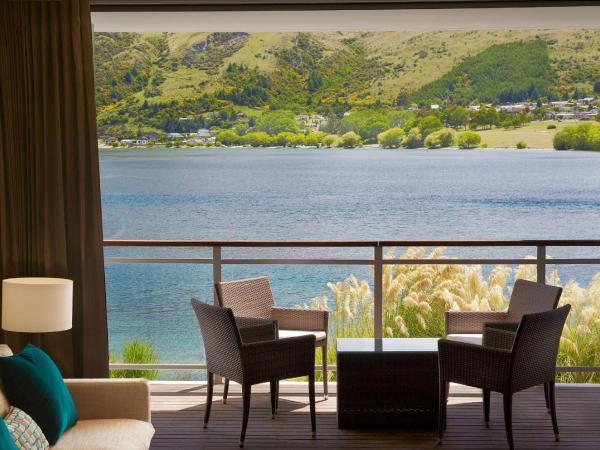 Hilton Queenstown Resort & Spa : photo 1 de la chambre appartement 2 chambres avec 2 salles de bains - vue sur lac